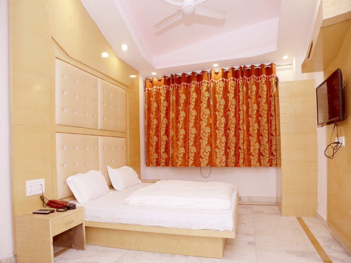 Hostel Friends By Backpackers Heaven- Railway Station - Paharganj New Delhi
