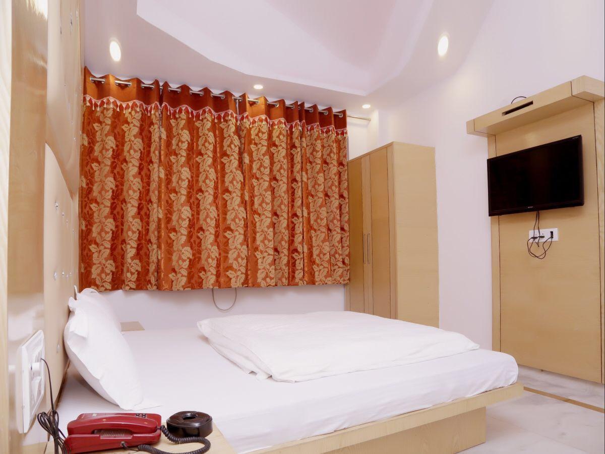 Friends By Backpackers Heaven- Railway Station - Paharganj * New Delhi